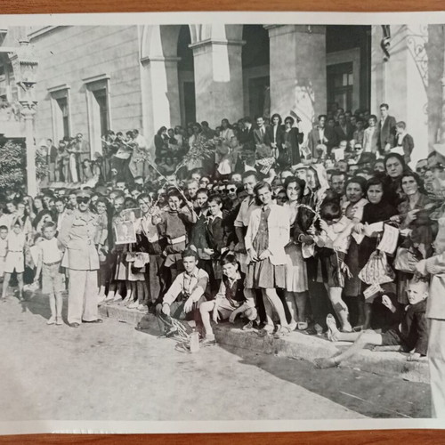 Historical photo of Georgios II reception gathering, Civil War period