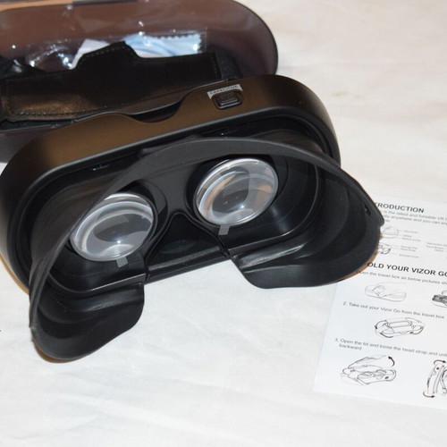 Vizor Go Foldable VR Headset for Smartphone, new