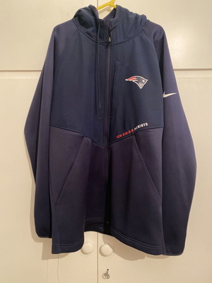 Nike New England Patriots Hoodie size XXL like new