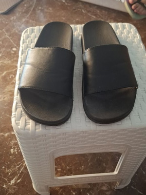 Black leather slippers, size 38