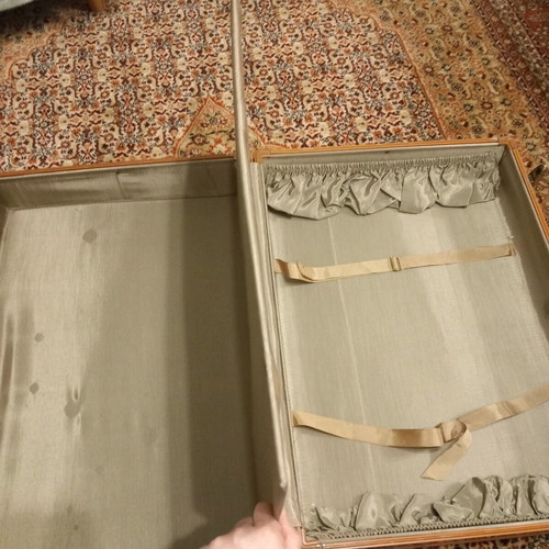 Samsonite vintage suitcase used, tan hard shell, 1950s
