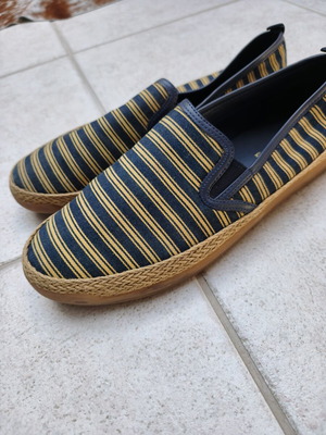 Geox men's casual espadrilles size 44 like new, blue and gold