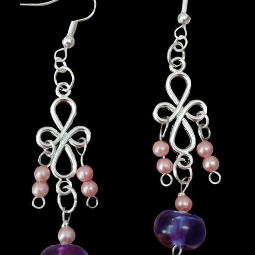 Dangling earrings with beads new, pink and purple