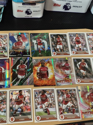 Topps Premier League 2026/27 Arsenal FC πακέτο 21 καρτών