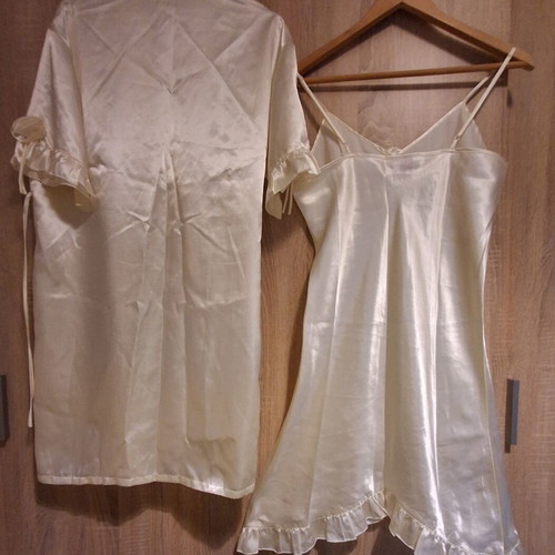 Satin sleepwear set new, nightdress and robe, champagne yellow, small