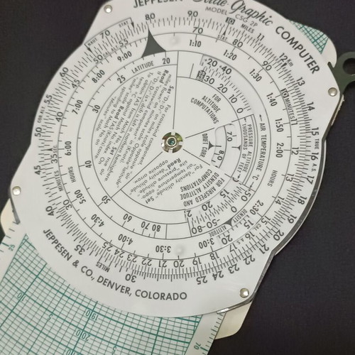 Jeppesen Slide Graphic Computer model CSG-2P flight calculator like new, vintage