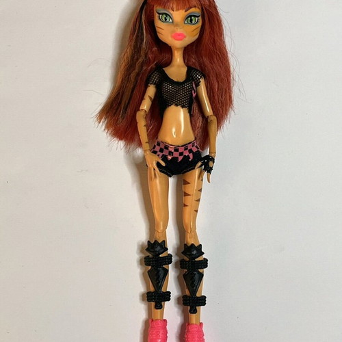 Monster High Toralei Stripe Ghoul Sports used doll