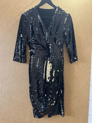 Sequin dress reversible new, black and gold, size M