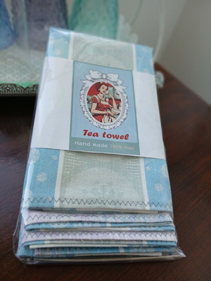 Kitchen towels set of 2 linen, new