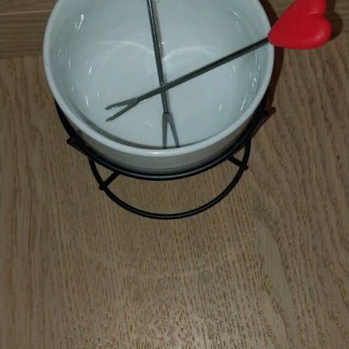 Chocolate fondue set like new