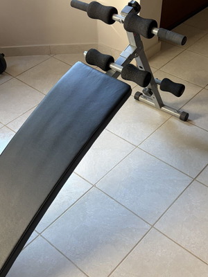 Adjustable folding abdominal bench like new