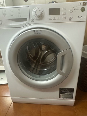 Hotpoint Ariston WMG 8237 washing machine 8kg used in very good condition