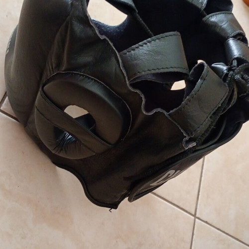Chosen boxing headgear like new