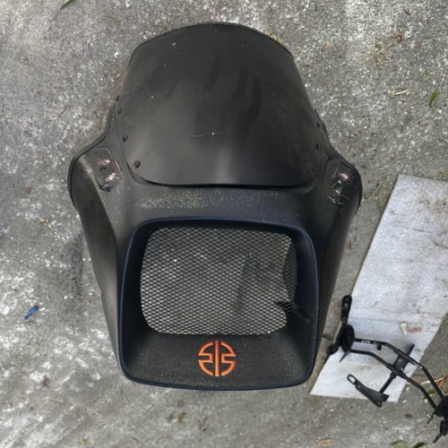 Kawasaki GPZ polyester fairing with instrument and fairing mounts, LED light