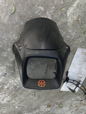 Kawasaki GPZ polyester fairing with instrument and fairing mounts, LED light