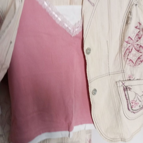Women's set with pants, sleeveless blouse and jacket, beige and pink