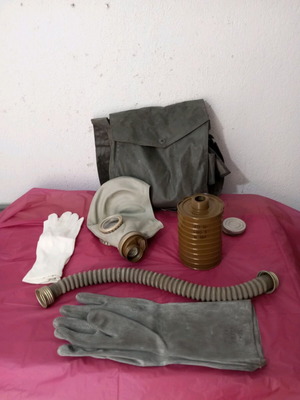 East German gas mask set like new, intact