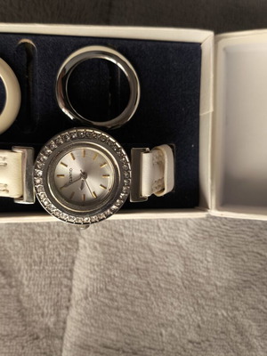 Watch new, white, crown replacement