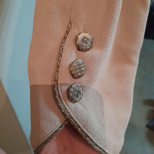 Cinema by Designer Zinas suit like new, beige with leather details