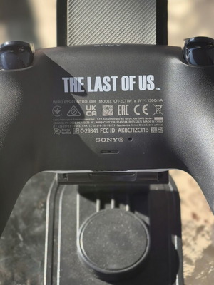 Sony DualSense χειριστήριο The Last of Us Limited Edition σαν καινούργιο με TMR joysticks για PS5