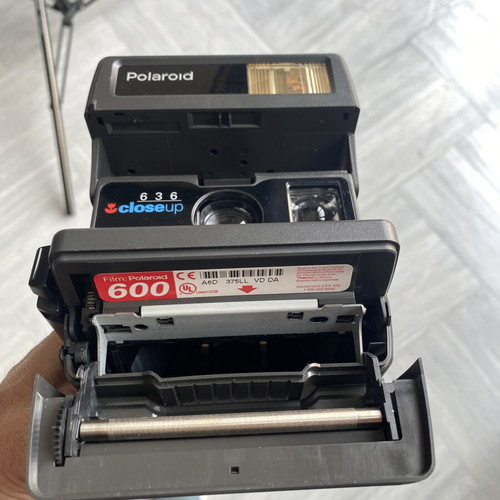 Polaroid Camera 636 Close Up used, compatible with 600 film