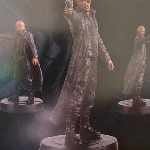 Marvel Movie Collection Nick Fury figure and magazine like new, issue 42