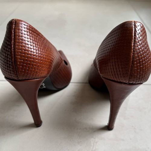 Brown pumps size 38 new