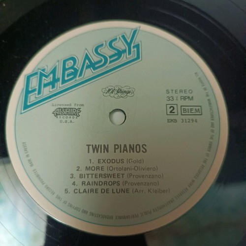 101 Strings With Twin Pianos vinyl used