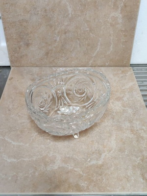 Vintage crystal vase like new