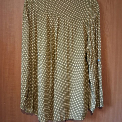Shirt like new, size M, yellow and orange