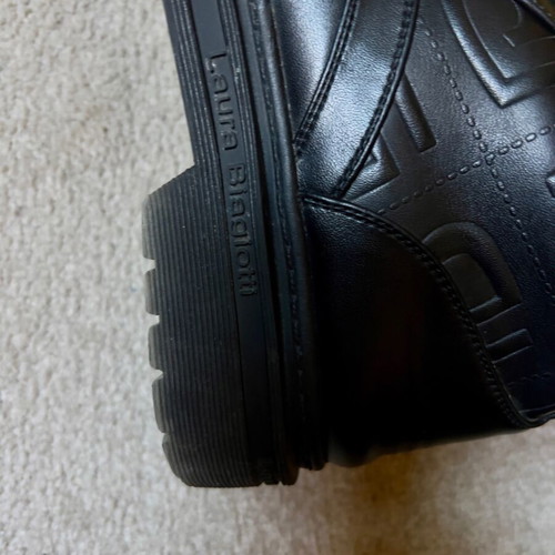 Laura Biagiotti black boots like new, size 37