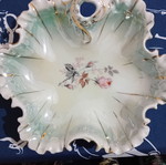 Porcelain plates used
