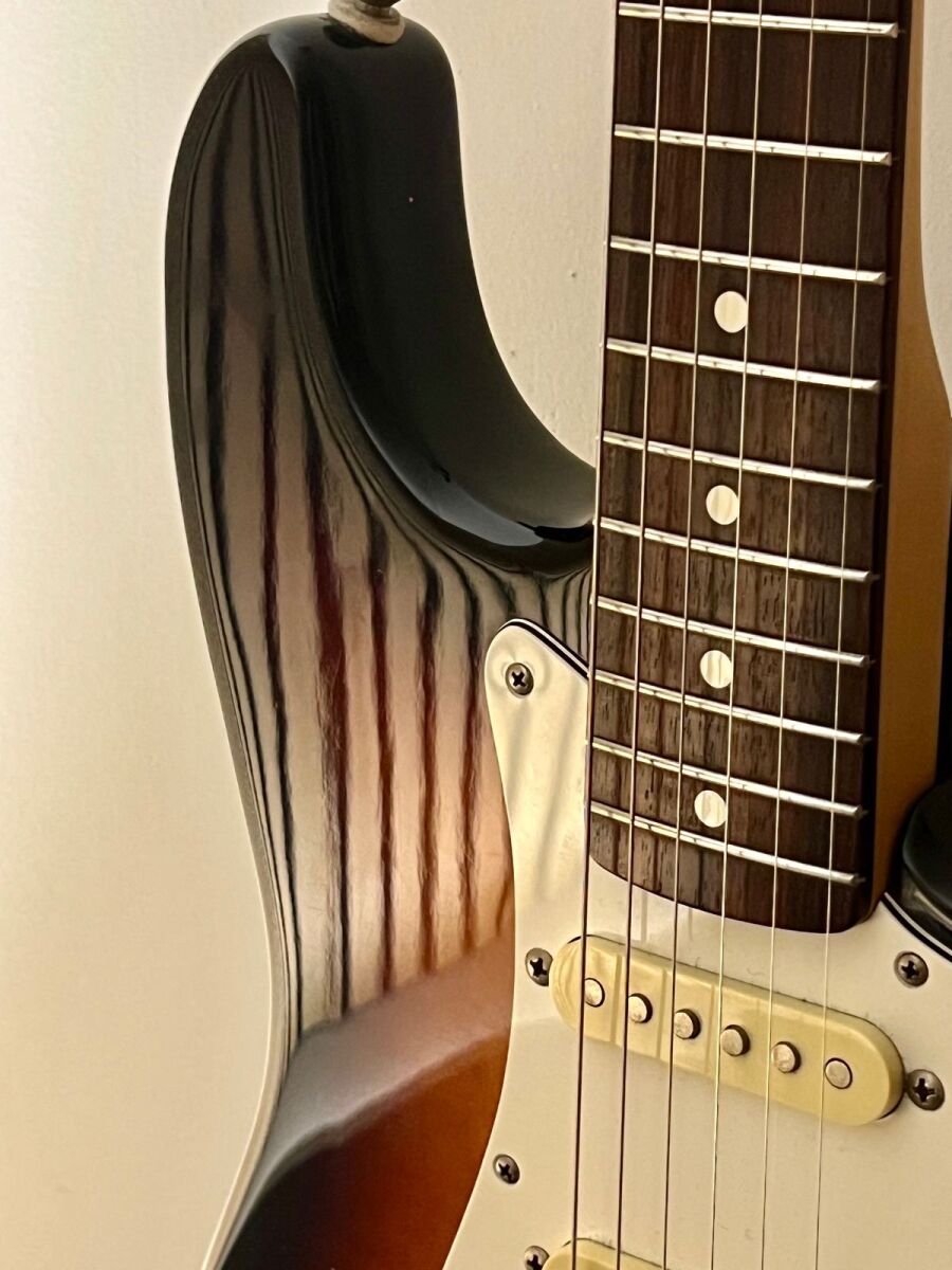 Fender Stratocaster 1994 Fire-Era… - € 1.400,00 - Vendora.cy