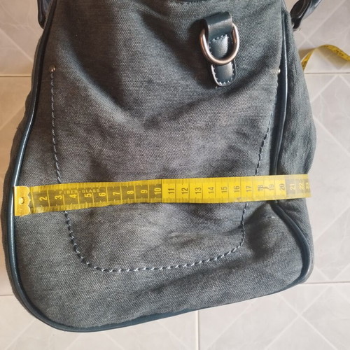 Dudlin Shoulder Bag like new with colorful embroidery and denim texture