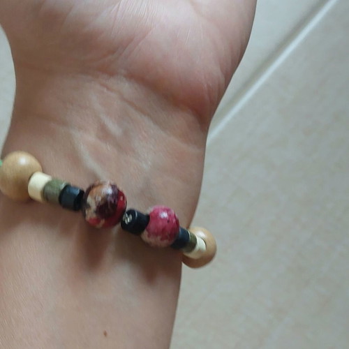 Handmade bracelet with colorful beads new