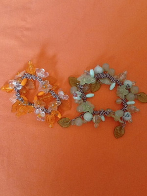 Hair Jewelry Set with Bracelets like new, orange and green 3D elements