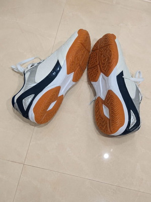 Men’s Indoor Sports Sneakers, White & Navy, Size 42