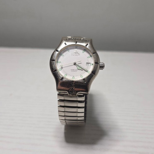 Catamaran Pacific wristwatch, quartz, silver