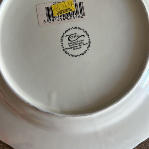 Vintage Carrigcraft decorative plate with 24KT gold trim and Ireland map like new