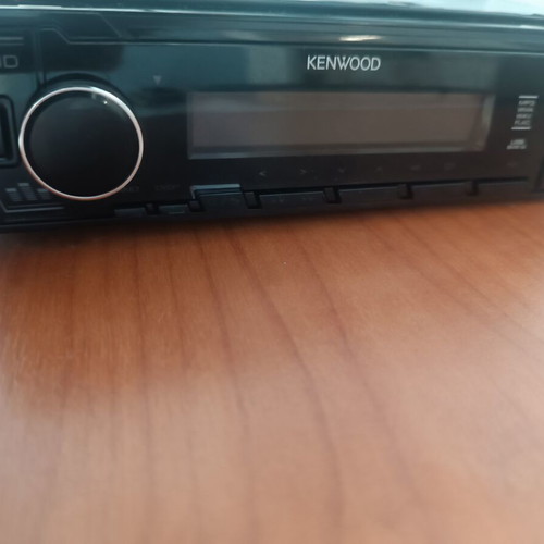 Kenwood KMM-105RY Digital Media Receiver like new