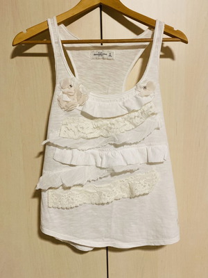 Abercrombie & Fitch sleeveless blouse like new, organic cotton, white