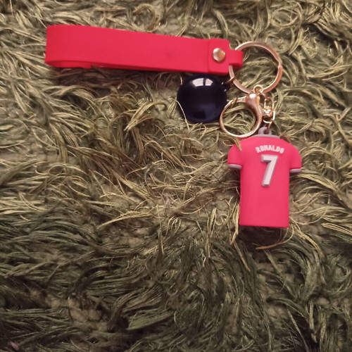 Ronaldo Keychain like new, red