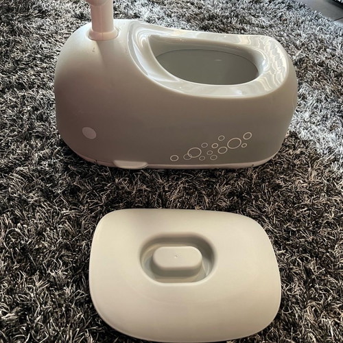 Whale steering potty grey like new with removable bowl