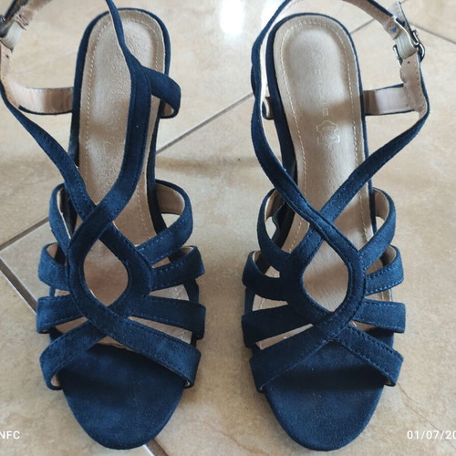 Envie Shoes women's sandals like new, dark blue suede, size 39