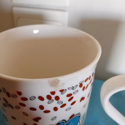 Porcelain coffee mugs used, set of 2, 220-230 ml, with small chip