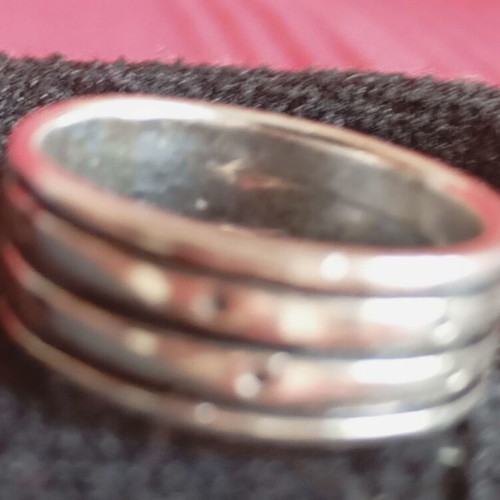 Silver ring carved with stripes, like new, approx. 2 cm diameter
