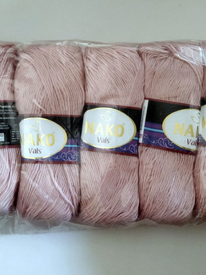 Nako Vals knitting yarn new, salmon color, all together
