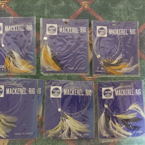Fishing rigs N3 and N4 new, set of six pieces