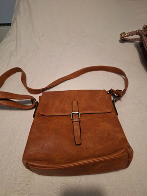 Leather shoulder bag like new, brown