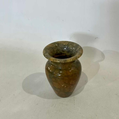 Vintage marble vase 10x7 used